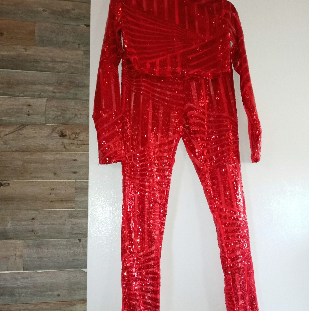 2 piece seqin set